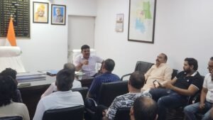 गाजियाबाद में पुरानी गाड़ियों को स्क्रैप करने पर भारी छूट: RTO बैठक में ‘परिवर्तन योजना’ के फायदों पर हुई चर्चा